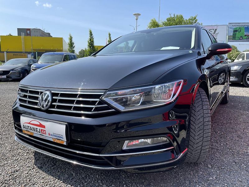 Volkswagen Passat 2.0TDi Dsg 4x4 HIGHL-NEHAV-ČR! - fotka 15 z 38
