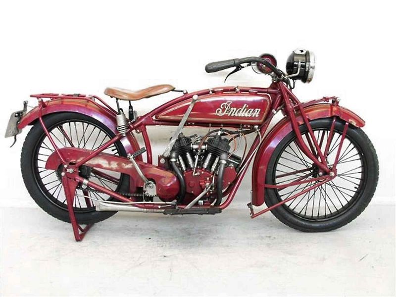 Scout patřil k nejúspěšnějším a zároveň nejoblíbenějším motocyklům značky Indian. Vyráběl se bezmála třicet let.
