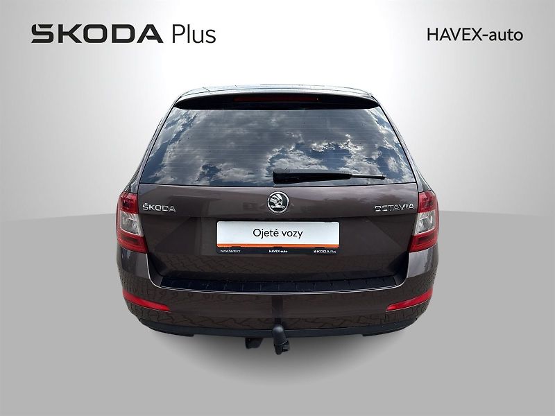 Škoda Octavia (2013) Combi 1.6 TDI Ambition - fotka 25 z 26