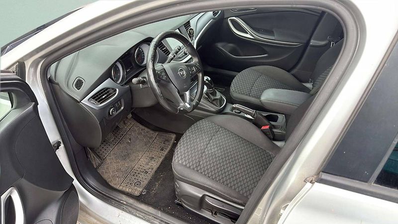 Opel Astra ST Enjoy D 16 DTH S/S (100kW/ - fotka 18 z 24