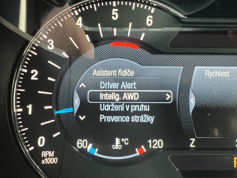 Ford S-MAX (2018) Titanium! 2.0TDCi 132kW! LED! - fotka 26 z 40