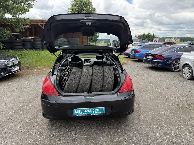 Peugeot 308 1.6 HDI - fotka 9 z 23