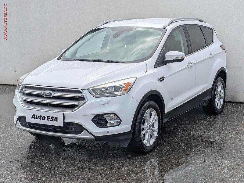Ford Kuga (2016) 2.0 TDCI 4x4, Navi, bixen - fotka 3 z 16