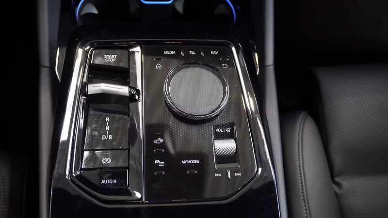 BMW i5 xDrive40 M-Sport HuD 360 Venti - fotka 10 z 24