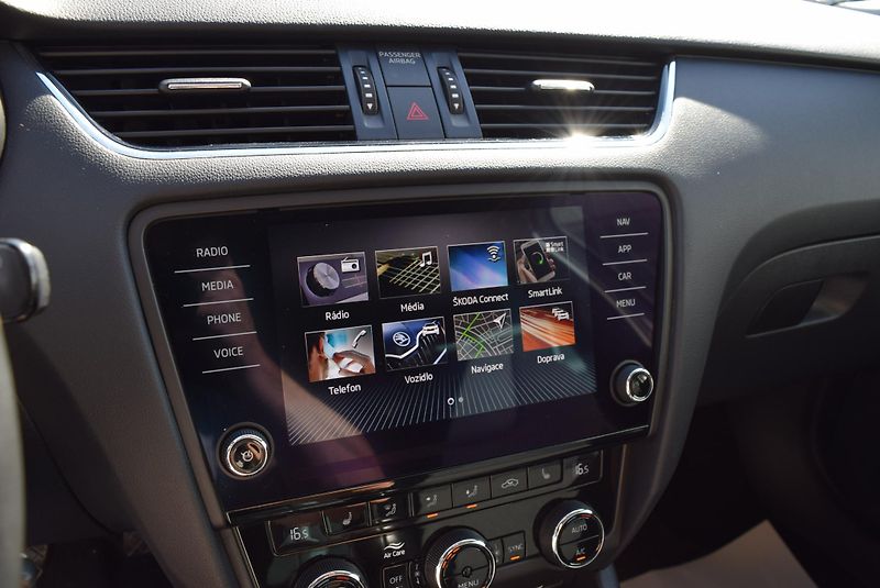 Škoda Octavia (2020) 2.0TDI 110kw AMBITION NAVI APP - fotka 28 z 48