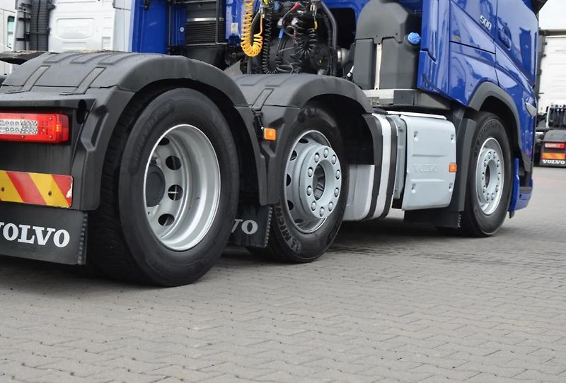 Volvo FH (2022) 450 6x2 tahač EURO 6 - fotka 4 z 17