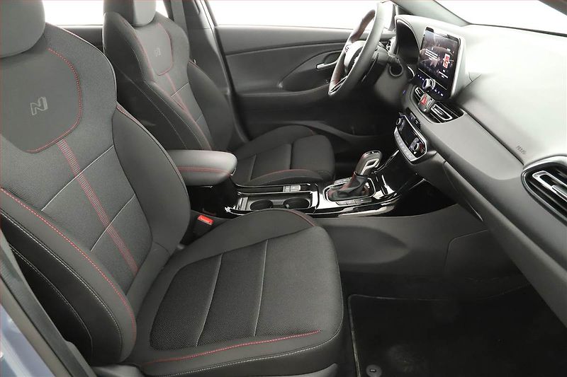 Hyundai i30 (2025) 1.5 T-GDI MHEV 48V, N-Line - fotka 7 z 15