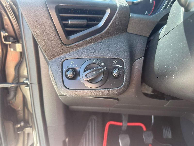 Ford Grand C-MAX (2016) 2.0TDCi, 110KW, TITANIUM - fotka 20 z 23