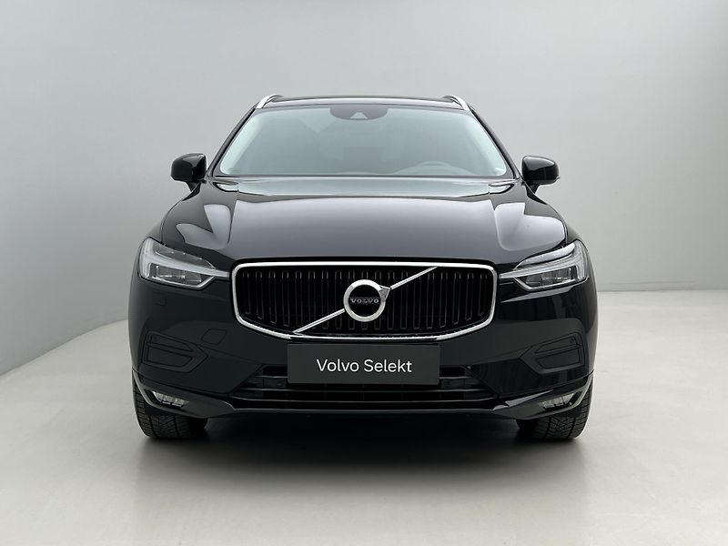 Volvo XC60 B4 AWD MOMENTUM AUT - fotka 14 z 43