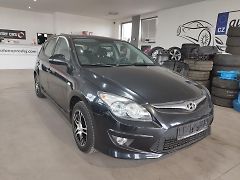 Hyundai i30 (2011) 1,6I,93KW,AUTOMAT,ALU,naj.63t - fotografie inzerátu