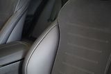 Mercedes-Benz Třídy C 300d 4MATIC AMG, Panorama, HUD - náhled 22