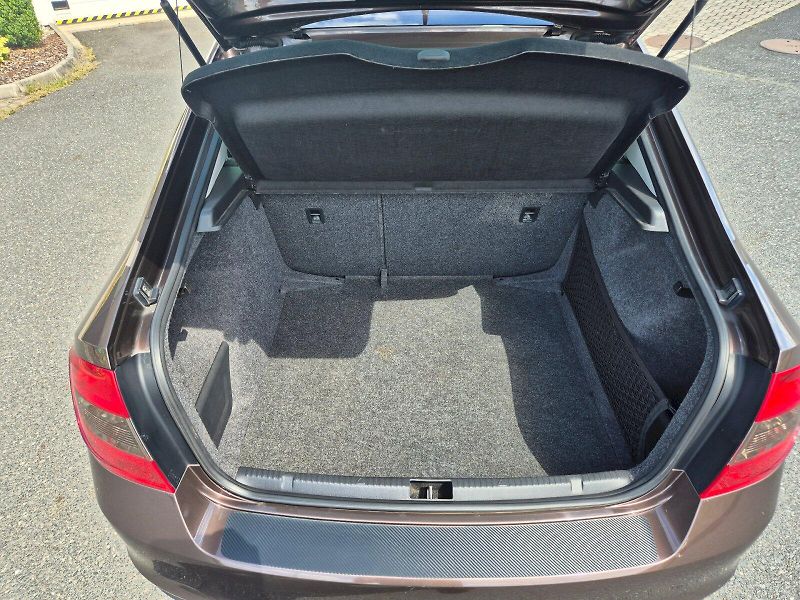 Škoda Rapid (2015) Ambition 1.2 TSI 63 kW 5°manuá - fotka 26 z 27
