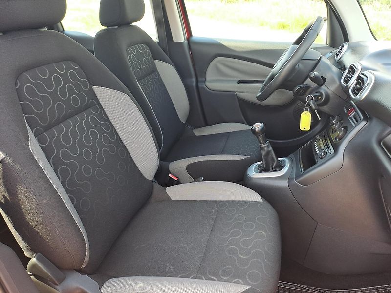 Citroën C3 Picasso (2011) 1.4 SERVISOVÁNO PĚKNÝ STAV - fotka 17 z 29