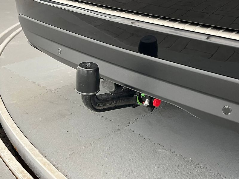 Ford S-MAX 2,5 HEV Titanium 7míst - fotka 46 z 70