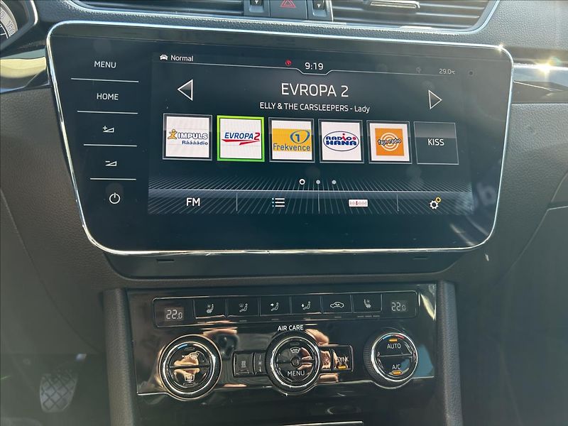 Škoda Superb 2,0 TDi 4x4  L&K DPH WEBASTO - fotka 18 z 50
