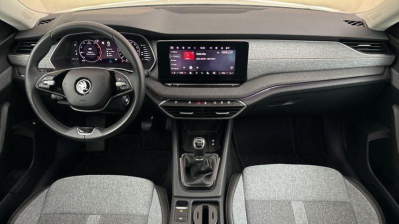 Škoda Octavia 2.0 TDI Style - fotka 8 z 27