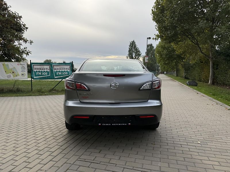 Mazda 3 1.6 Exclusive-Line - fotka 17 z 34