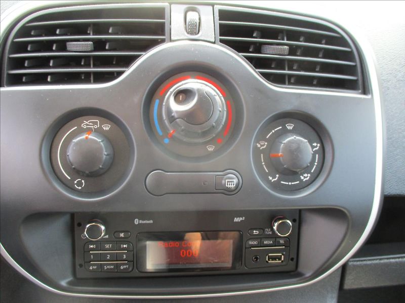 Renault Kangoo 1,5 dCi 75k odp DPH servis, 10 - fotka 13 z 25