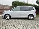 Volkswagen Touran 1,6 TDi  NAVI / kamera / ALU - náhled 1