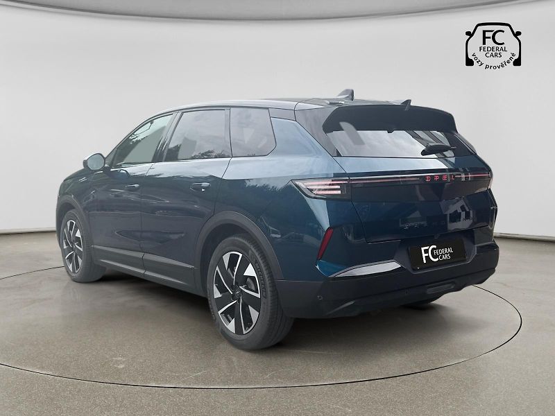 Opel Grandland (2025) GS Hybrid 1.2 TURBO eDCT6 145k - fotka 3 z 16