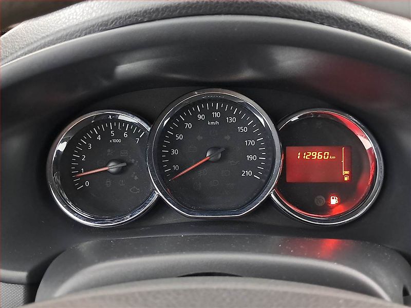Dacia Sandero (2014) 1.2 16V, po STK, Tažné - fotka 11 z 13