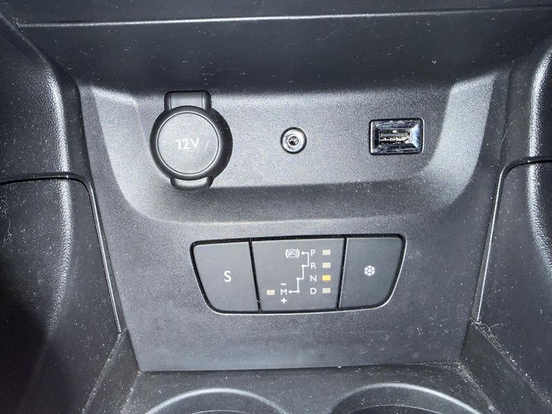 Citroën C3 1.2 PureTech 81 kW - fotka 13 z 17