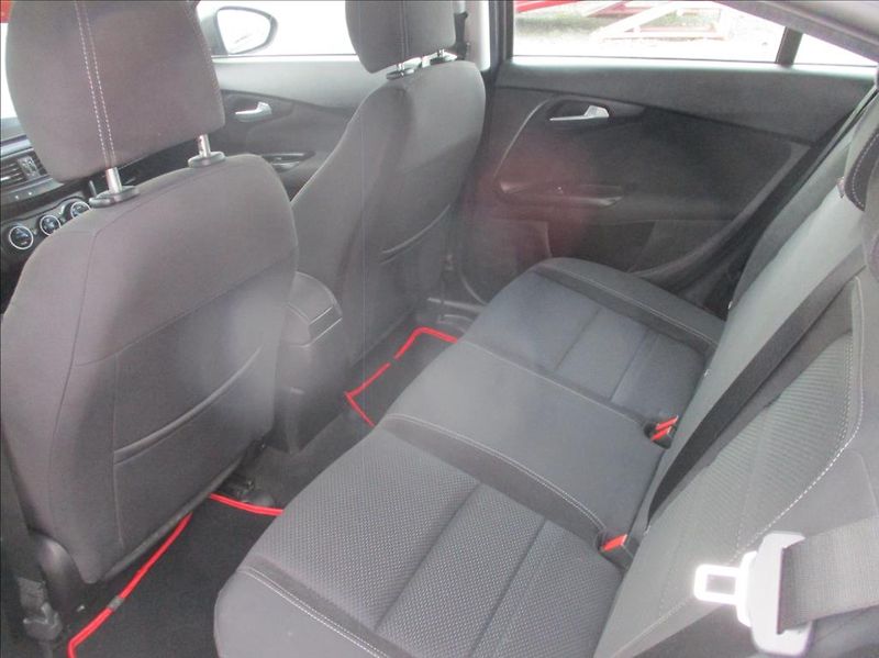 Fiat Tipo 1,4 i 16V, digiklima,Zamluven - fotka 15 z 40