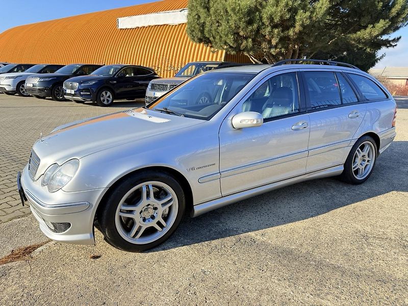 Mercedes-Benz Třídy C (2002) 32 AMG, UNIKÁTNÍ YOUNGTIMER!! - fotka 34 z 45