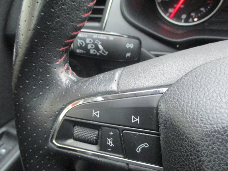 Seat Leon 1.4 TSi FR - fotka 19 z 30