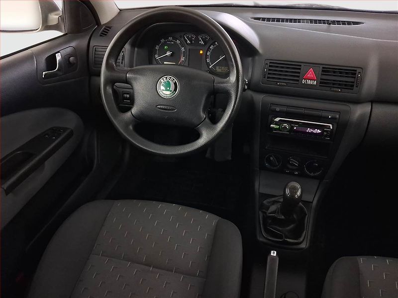 Škoda Octavia (2009) 1.6, Tažné, za skvělou cenu - fotka 7 z 17