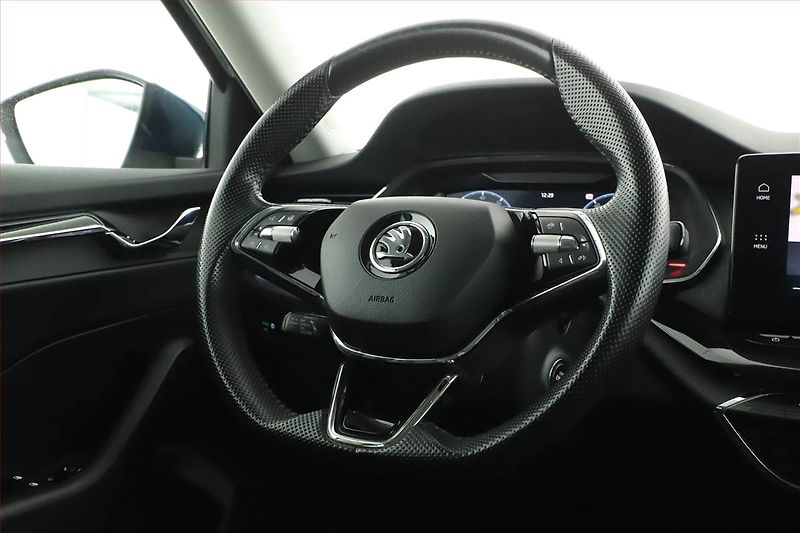 Škoda Octavia (2023) Style 1.5 TSI - fotka 8 z 20