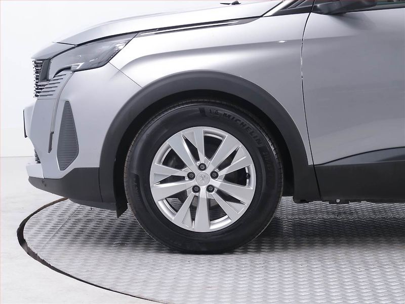 Peugeot 3008 (2022) 1.5 BlueHDi, Automat - fotka 15 z 17