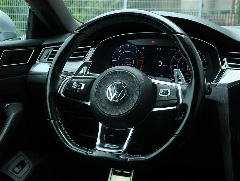 Volkswagen Arteon (2017) R-line 2.0 BiTDI 4Motion, 4X4 - fotka 26 z 26