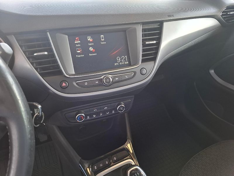 Opel Crossland 1.2i 61KW 2021 - fotka 10 z 11