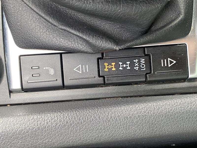 Volkswagen Amarok (2015) 2,0 TDi - 132 kw - 4Motion - fotka 29 z 33