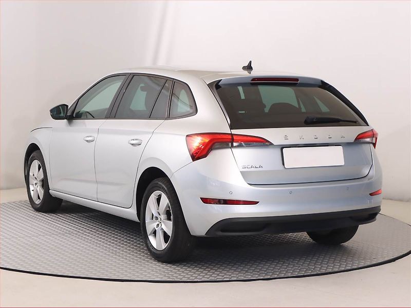 Škoda Scala (2021) Ambition 1.0 TSI, Automat - fotka 4 z 21