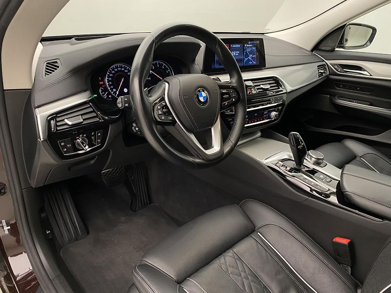 BMW Řada 6 640i GT Luxury Line REZERVACE - fotka 4 z 71