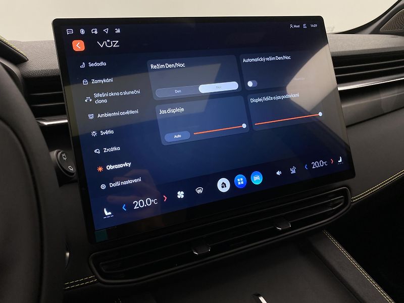 Lynk & Co 01 (2025) MORE PHEV AUT CZ 1.maj - fotka 71 z 89