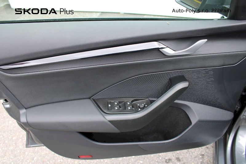 Škoda Octavia (2025) Selection 1.5TSI / 110kW 6°MP - fotka 9 z 23