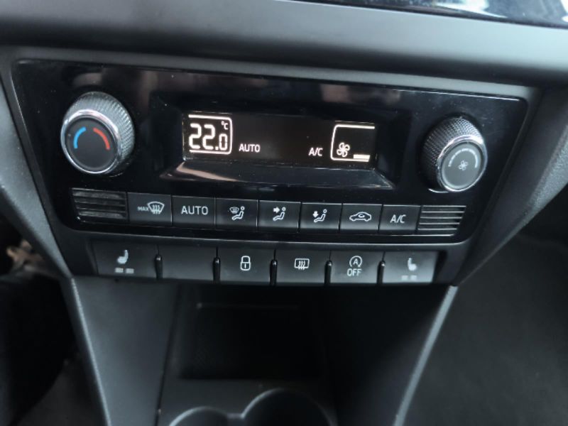 Škoda Rapid Spaceback StylePlus 1.0TSI . - fotka 14 z 24