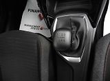 Peugeot 2008 1,2 Allure Navi 1.maj. - náhled 9