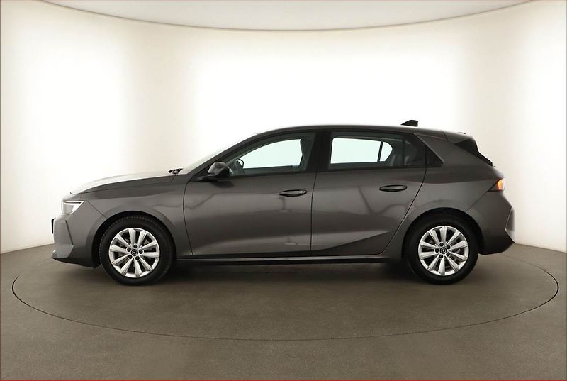 Opel Astra (2023) Edition 1.2 Turbo, Serv.kniha - fotka 3 z 19