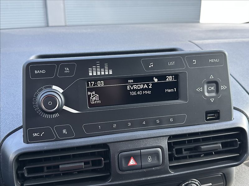 Peugeot Partner 1,5 BlueHDI 102PS  Van Active - fotka 25 z 53