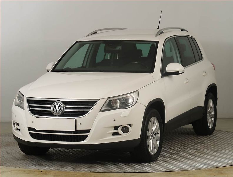 Volkswagen Tiguan (2010) 2.0 TDI, 4X4, ČR,1.maj - fotka 2 z 21