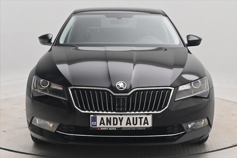 Škoda Superb 2,0 TDI 110 kW DSG Ambition Zá - fotka 2 z 29