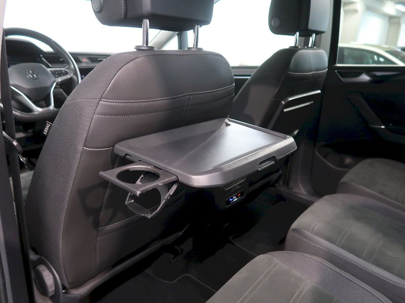 Volkswagen Touran (2023) HIGHLINE 2.0TDI 110KW DSG CZ - fotka 38 z 42