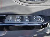 Renault Captur (2016) 1.2 TCe, AT, park.asist - náhled 11