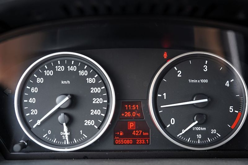 BMW X5 4.0d xDrive/kůže/7míst/55.000k - fotka 38 z 44