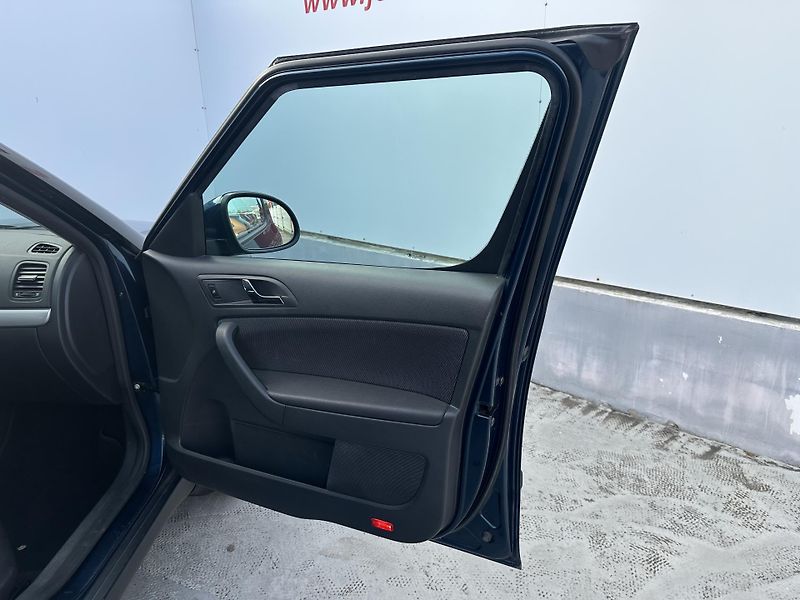Škoda Yeti (2013) 2.0TDI ČR ser.knížka - fotka 13 z 28