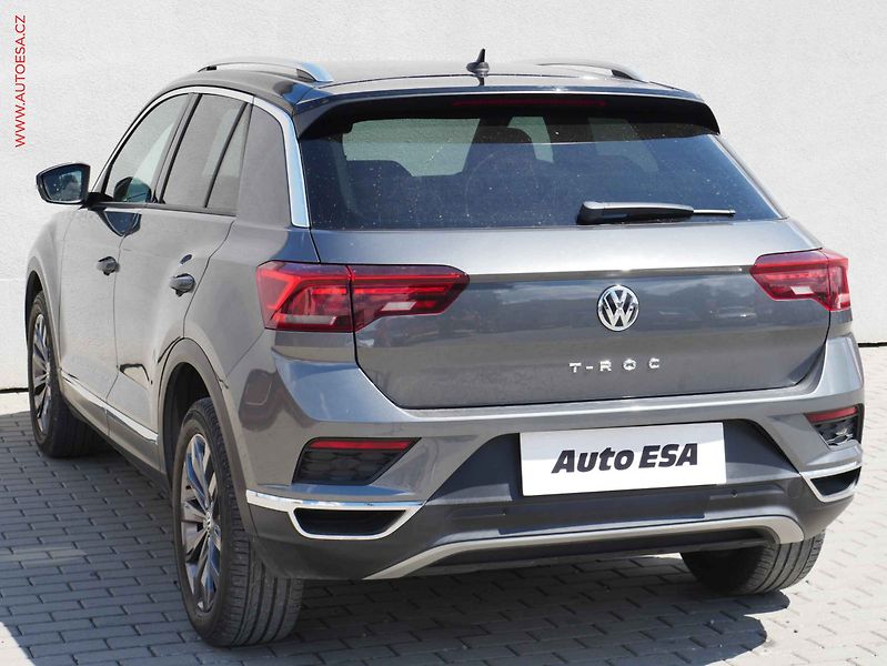 Volkswagen T-Roc (2018) 1.5TSi, LED, výhřev.sed - fotka 6 z 19